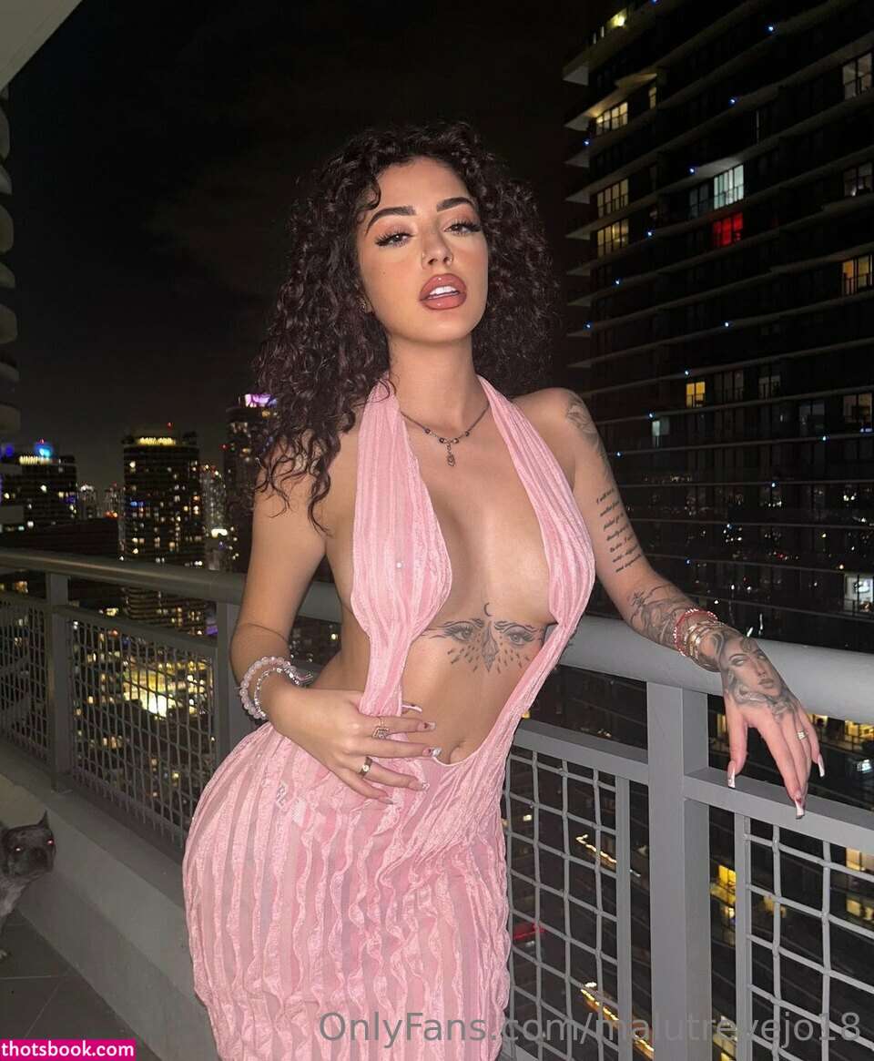 Malu Trevejo Photo #556
