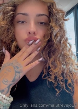 Malu Trevejo Photo #567