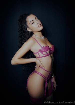 Malu Trevejo Photo #618