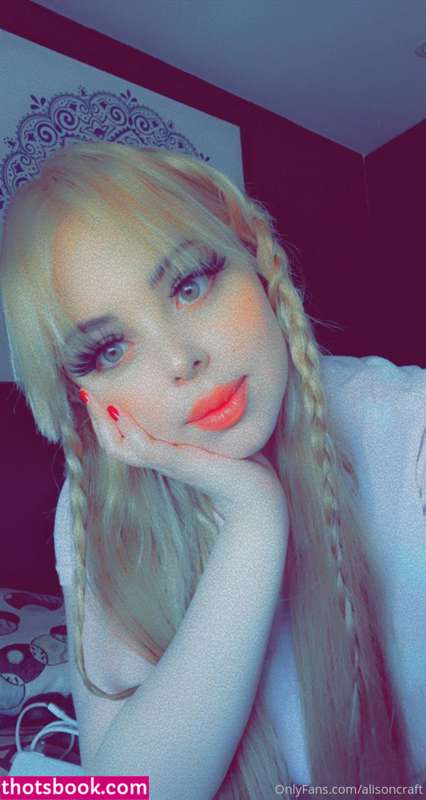Alisoncraft Photo #42