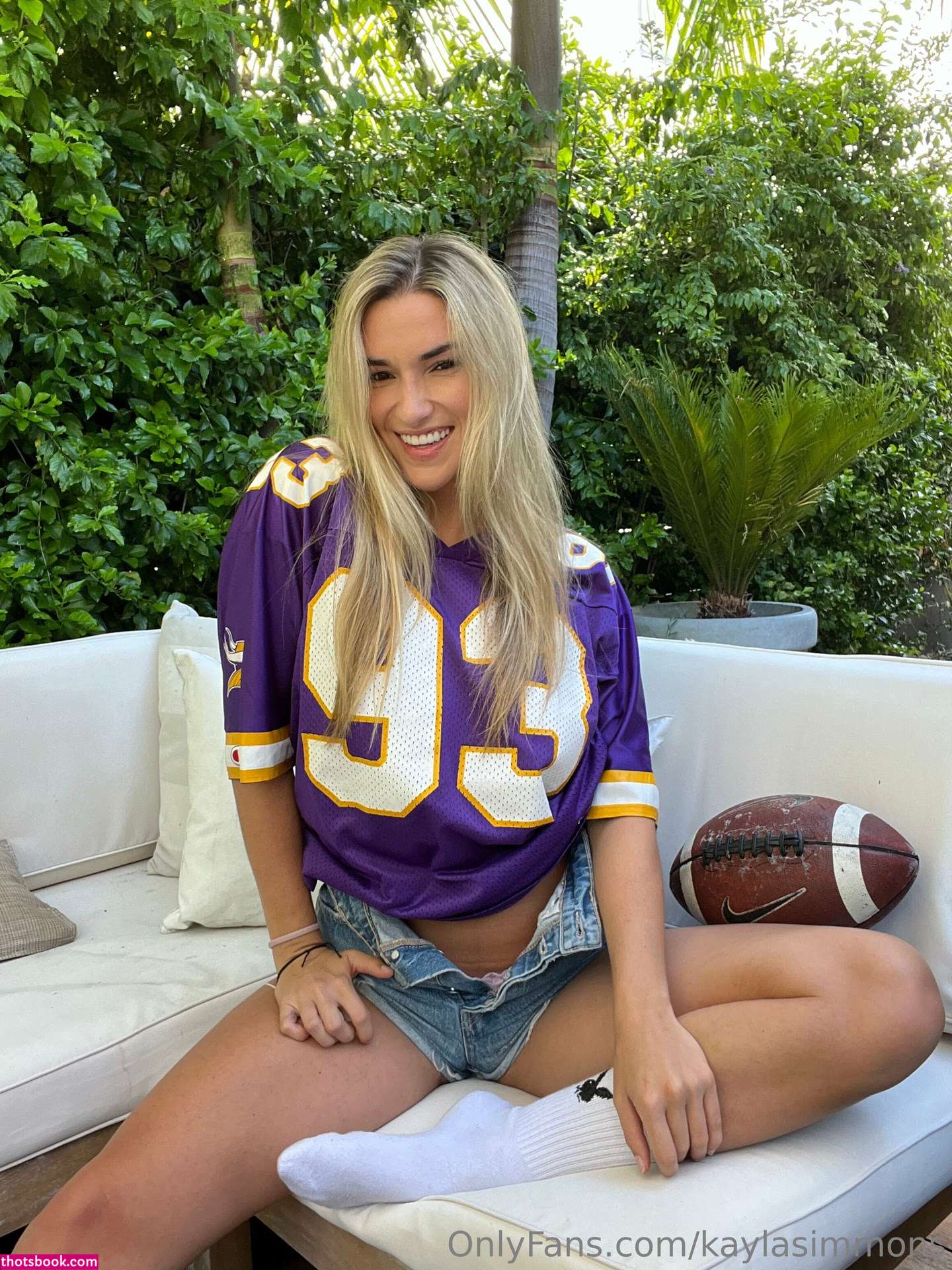 Kayla Simmons Photo #86