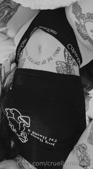 Cruellamorgan Photo #477