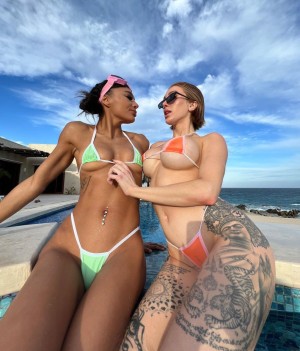 urfavredhead Photo #66