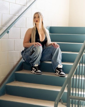 Miranda Cohen Photo #40