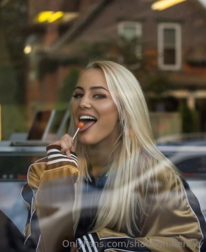 Shannon Henry Photo #13