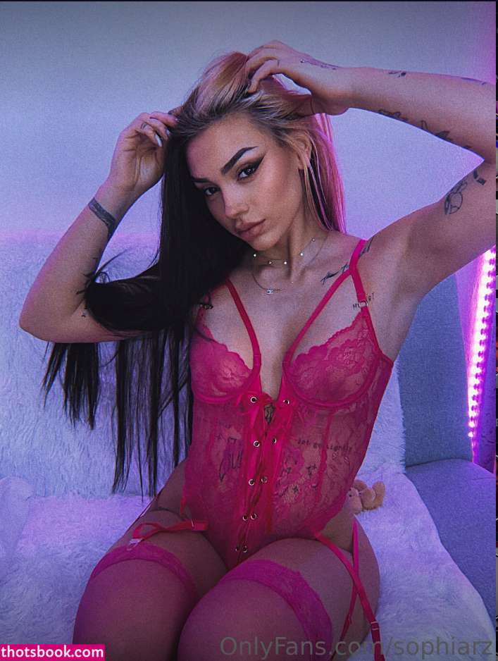 Sophia Rizou Photo #1