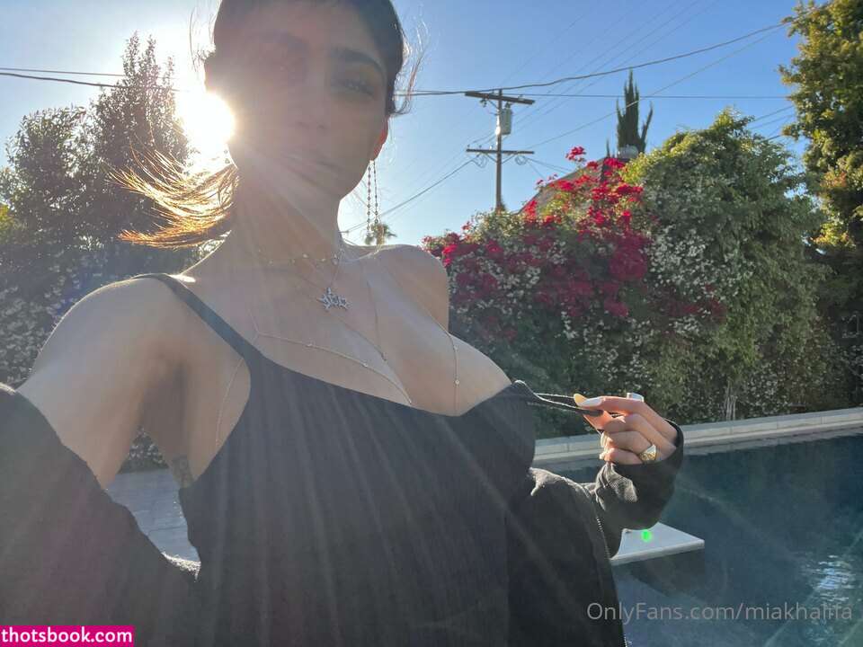Mia Khalifa Photo #404