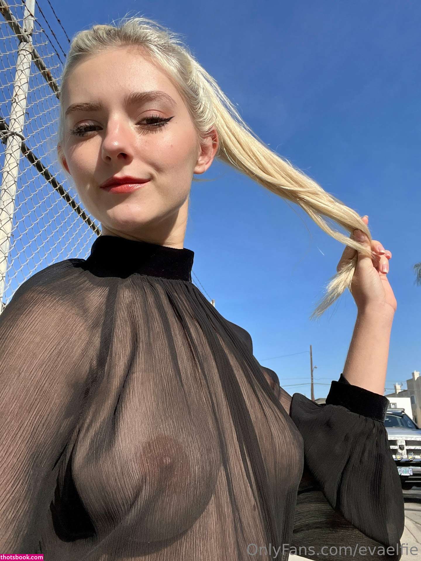 Eva Elfie Photo #198