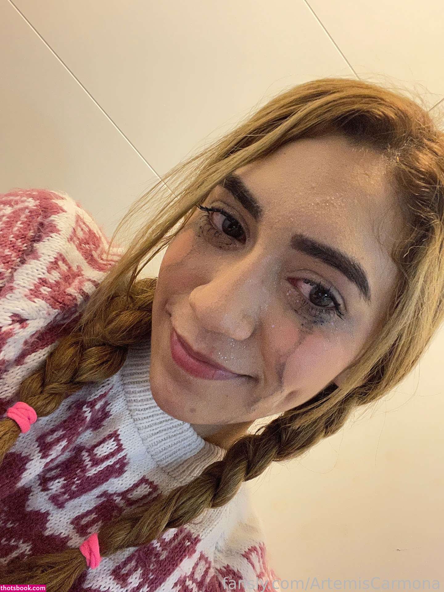 Artemis Carmona Photo #3