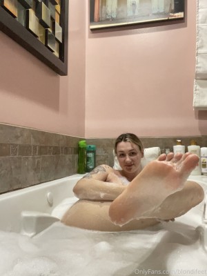 blondifeet Photo #40