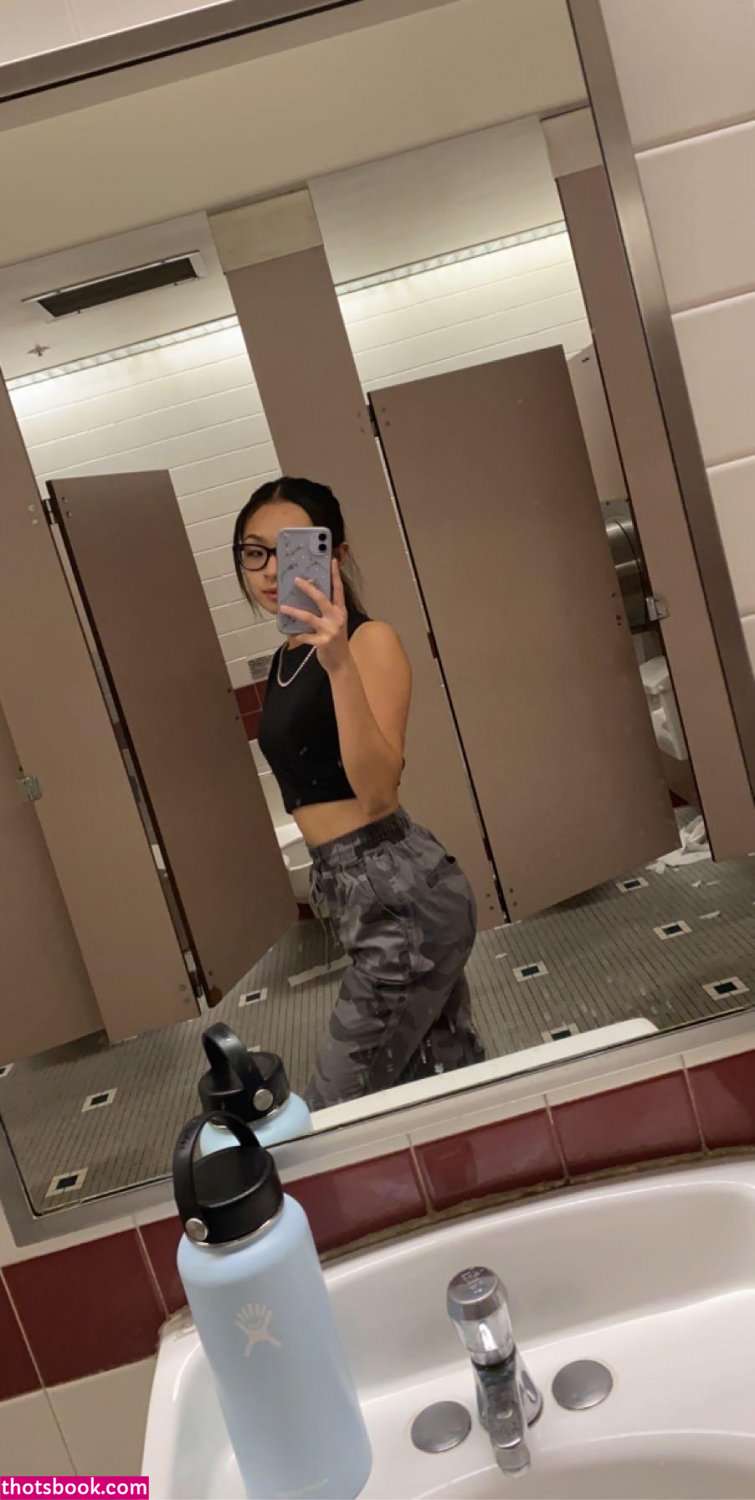 Honey Lawrie Photo #5