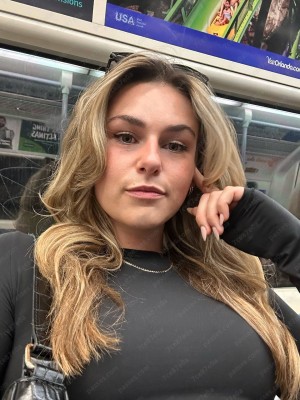 Shannon Langdon Photo #10