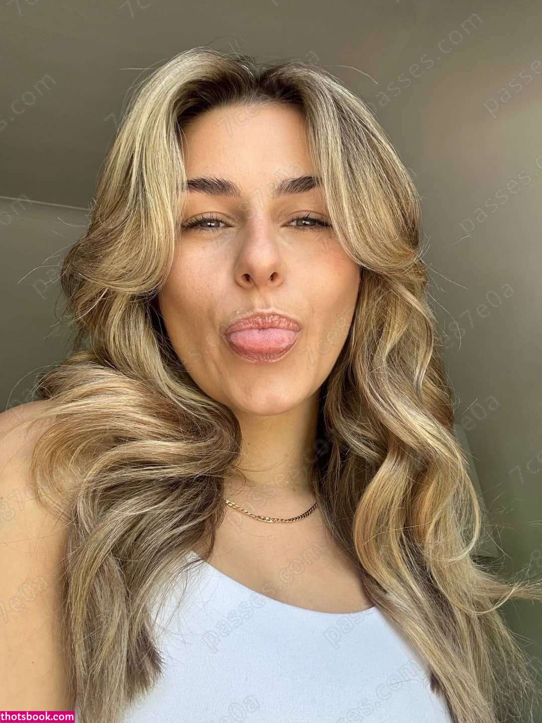 Shannon Langdon Photo #14