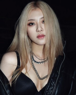 Allissa Shin Photo #25