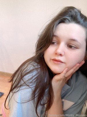Minty Miyako Photo #9