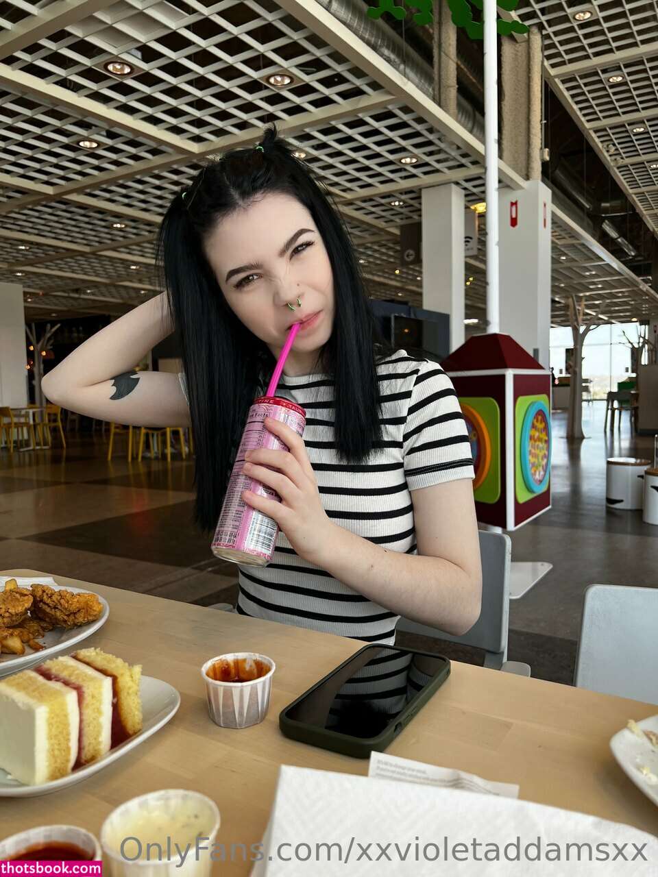 Xxvioletaddamsxx Photo #8