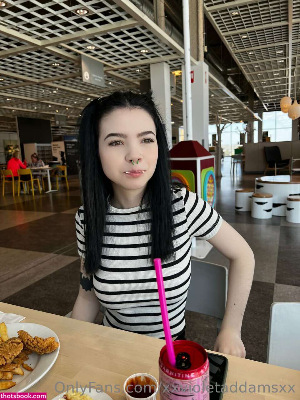 Xxvioletaddamsxx Photo #10