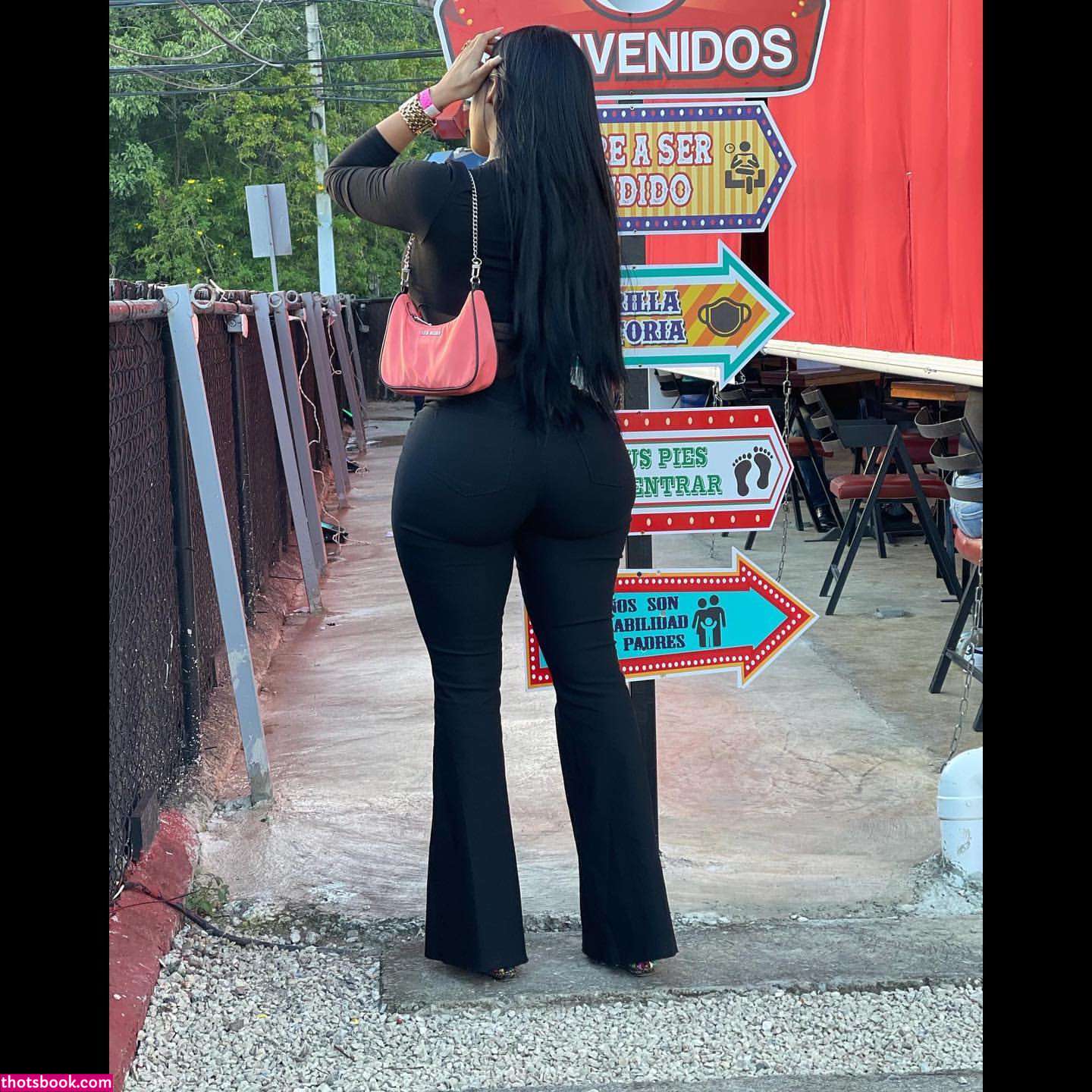 Yinett Baez Photo #1