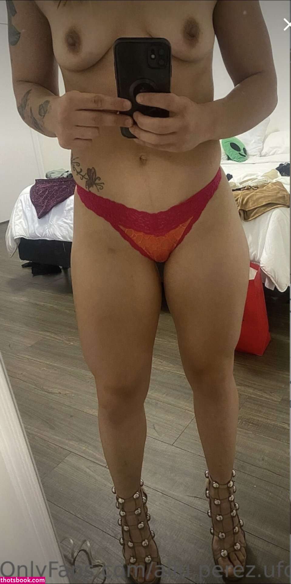 Ailin Perez Photo #3