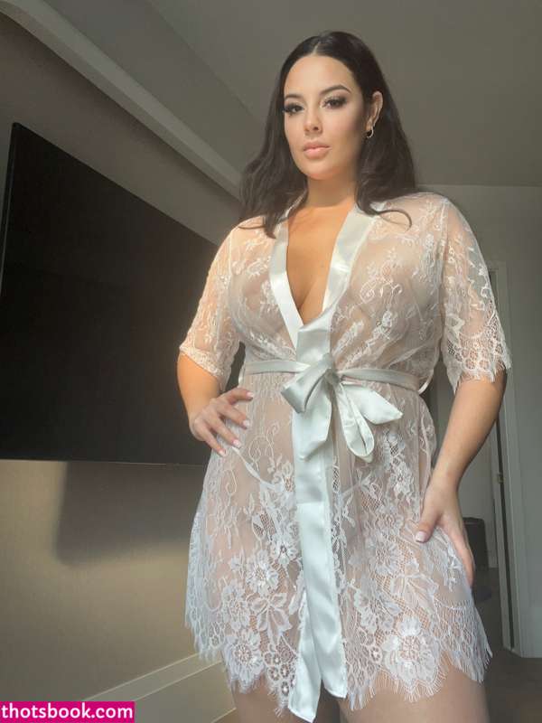 Cinthya Larose Photo #14