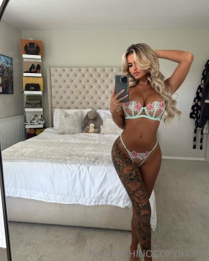 Lilliebee Edwards Photo #34