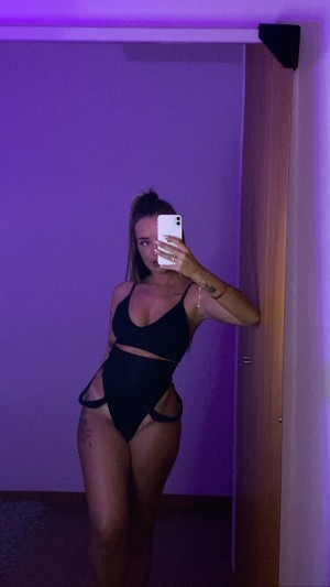 Leticia Gabriela Photo #18