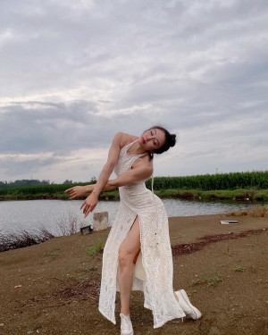 Yuan Herong Photo #23