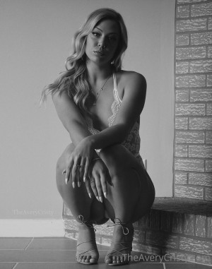 Avery Cristy Photo #34