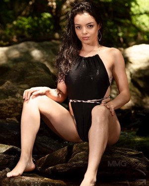 b0nkers Bianca Photo #24