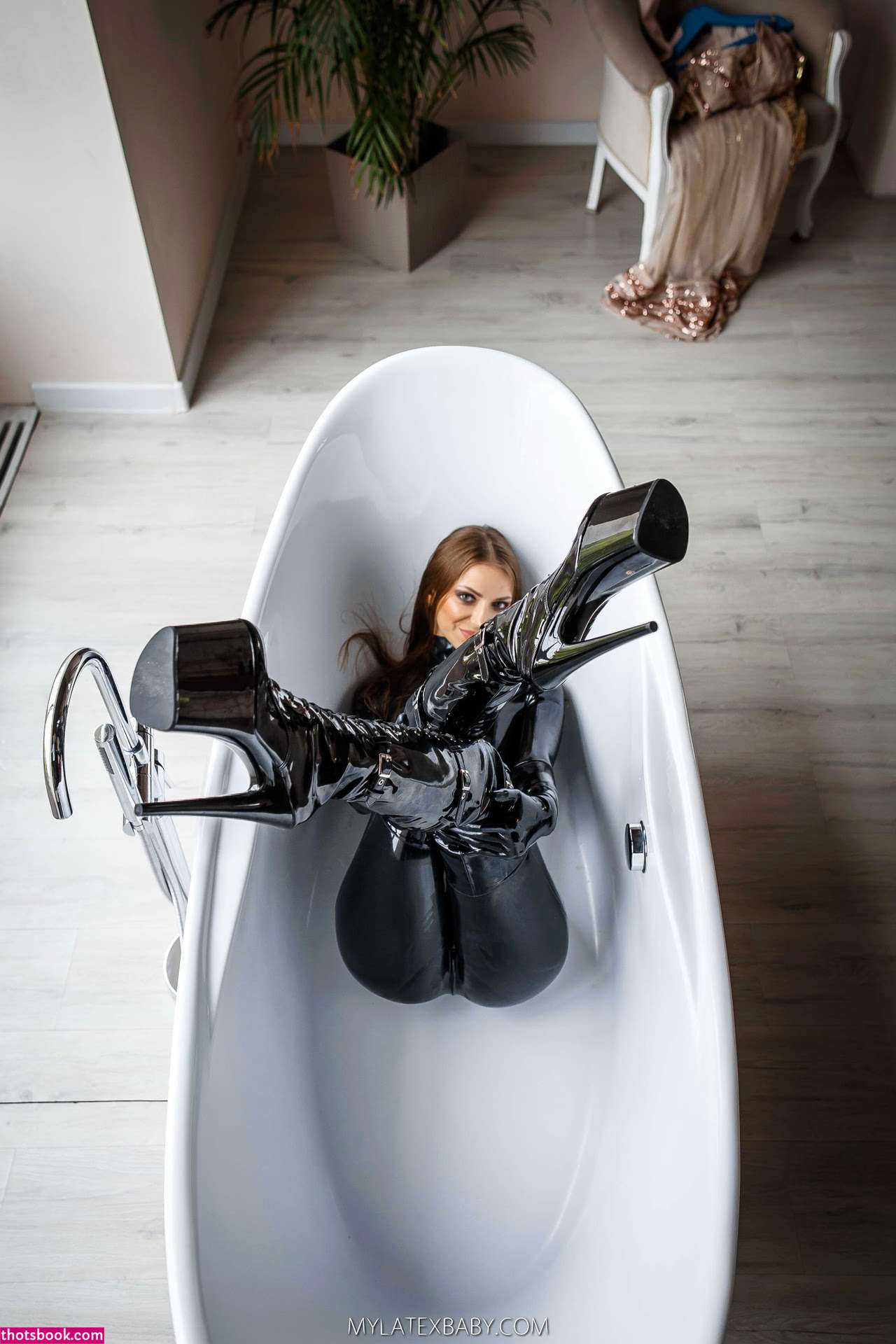 mylatexbaby Photo #10