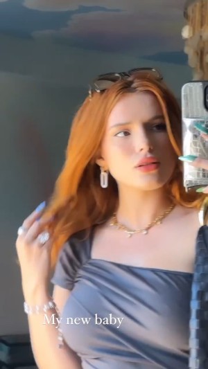 Bella Thorne Photo #201