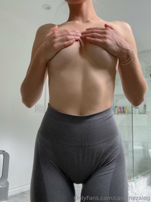 Caroline Zalog Photo #956