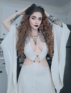 Athena Skye Photo #16