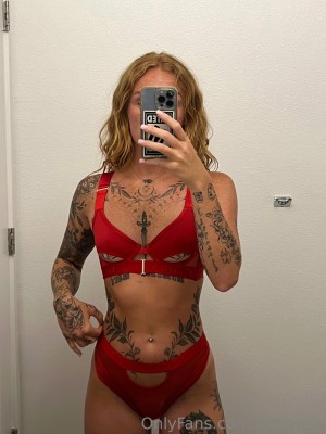 Brittani Welker Photo #12