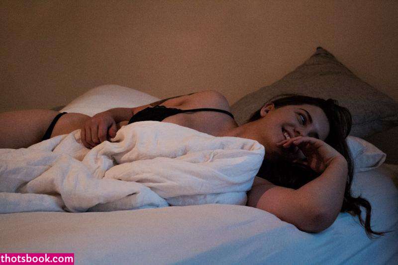 Chloe Maddren Photo #6