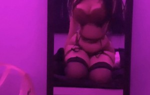 cwuddlemeplz Photo #7