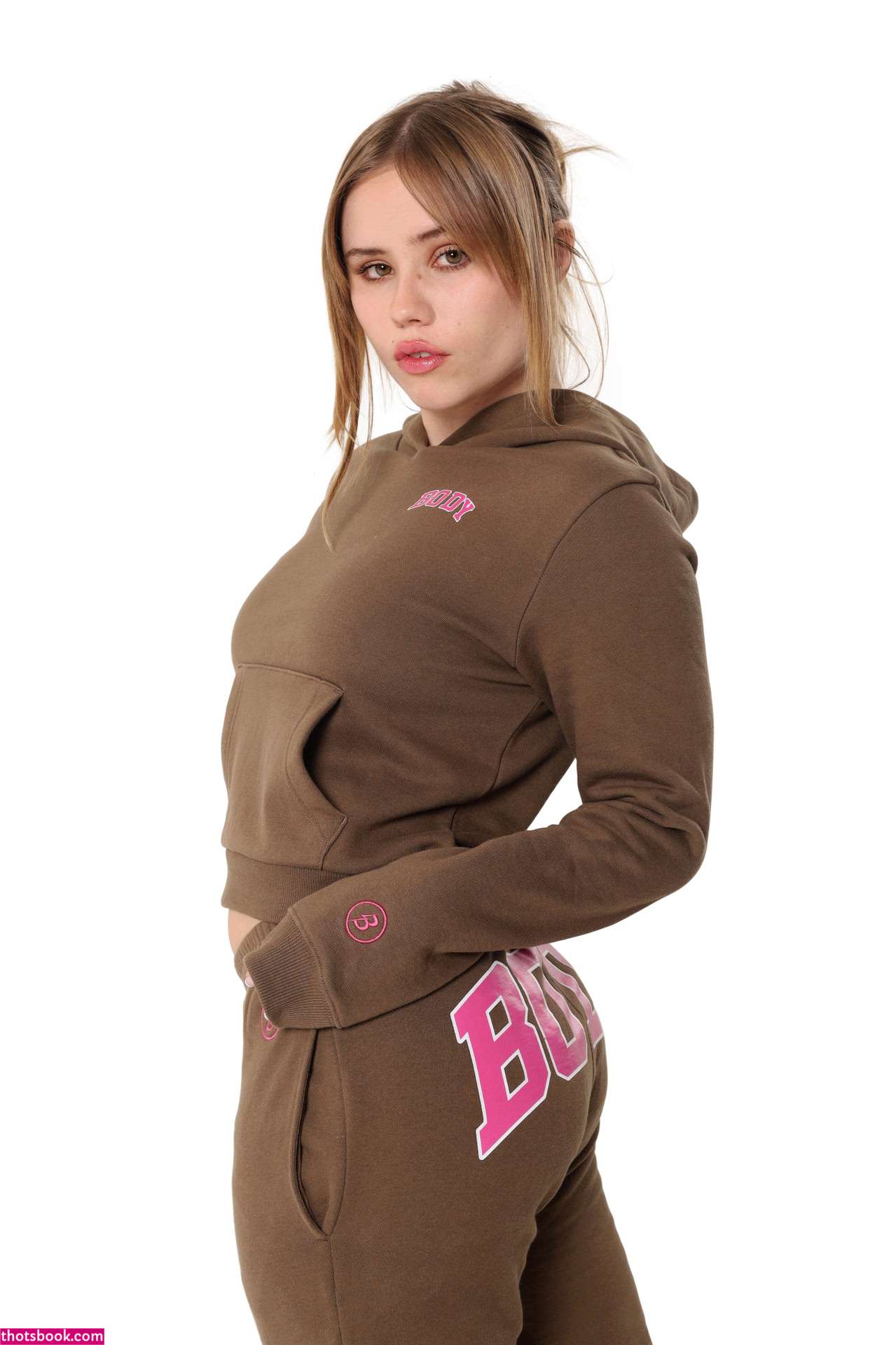 Lexee Smith Photo #23