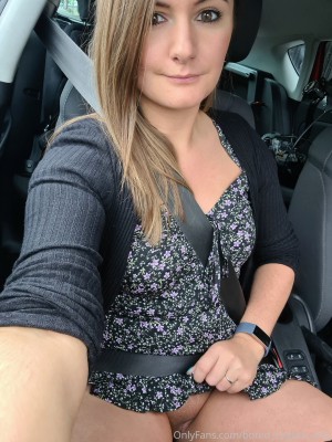 boredenglishwife Photo #12