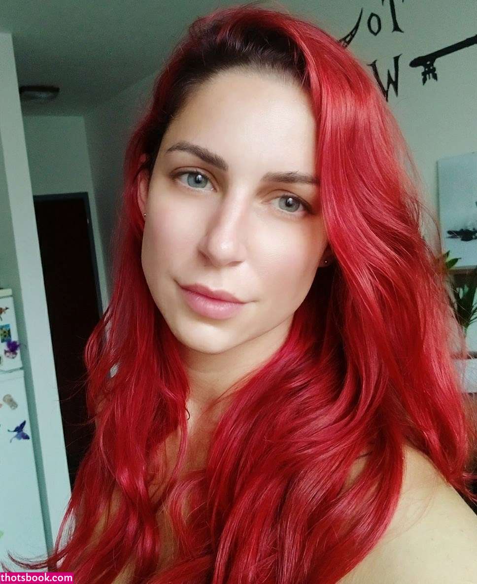 Larraphoenix Photo #8