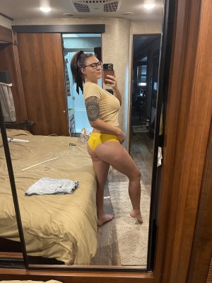 thatgirlb13 Photo #1