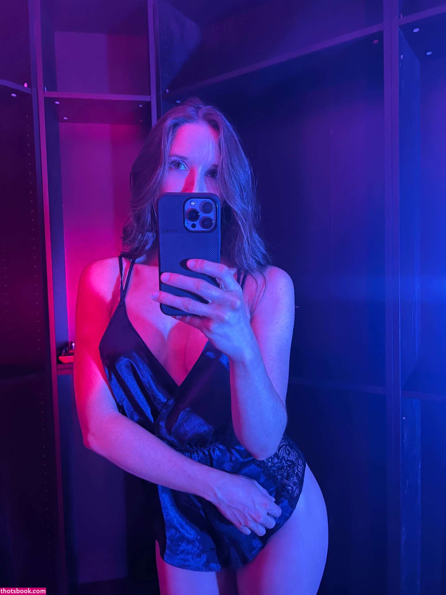 Hannah Straight Photo #42