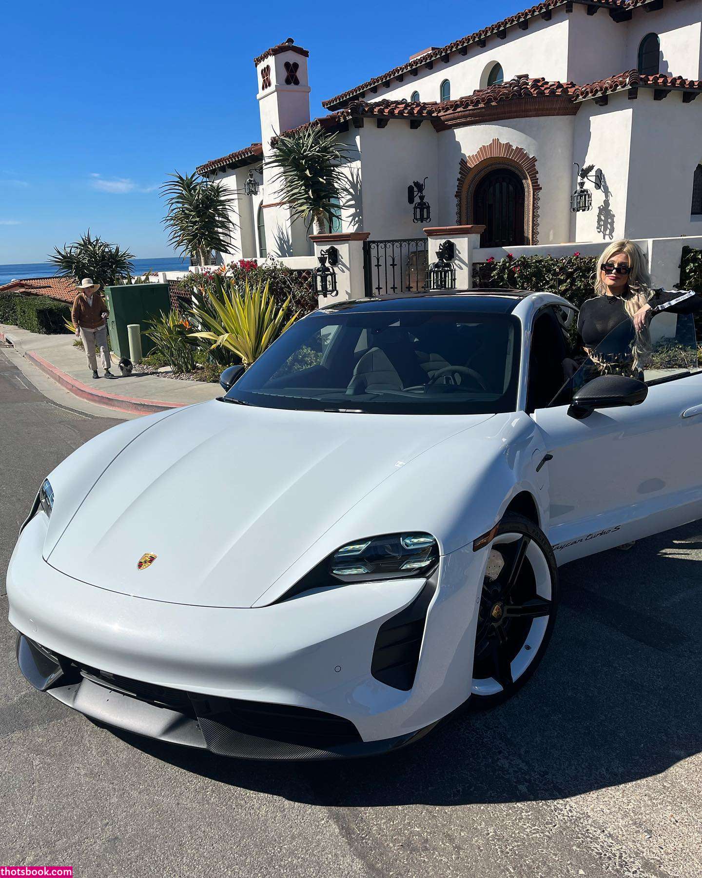 London Laurent Photo #11