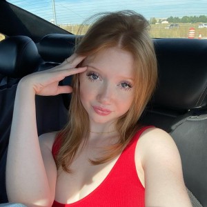 Makenna Kelly Photo #33