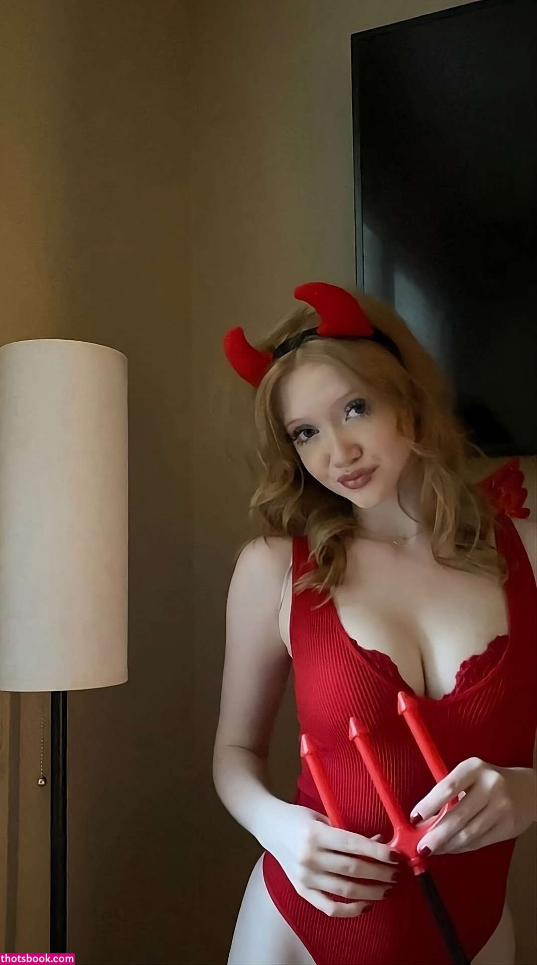 Makenna Kelly Photo #42