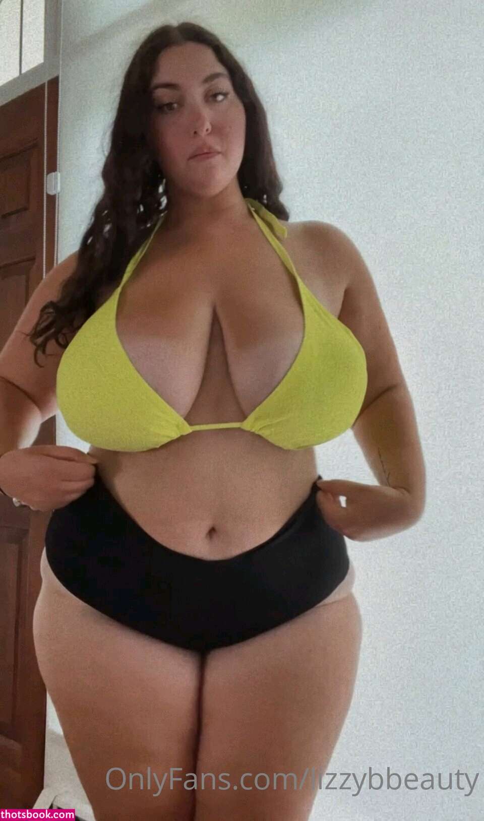 Lizzybbeauty Photo #5