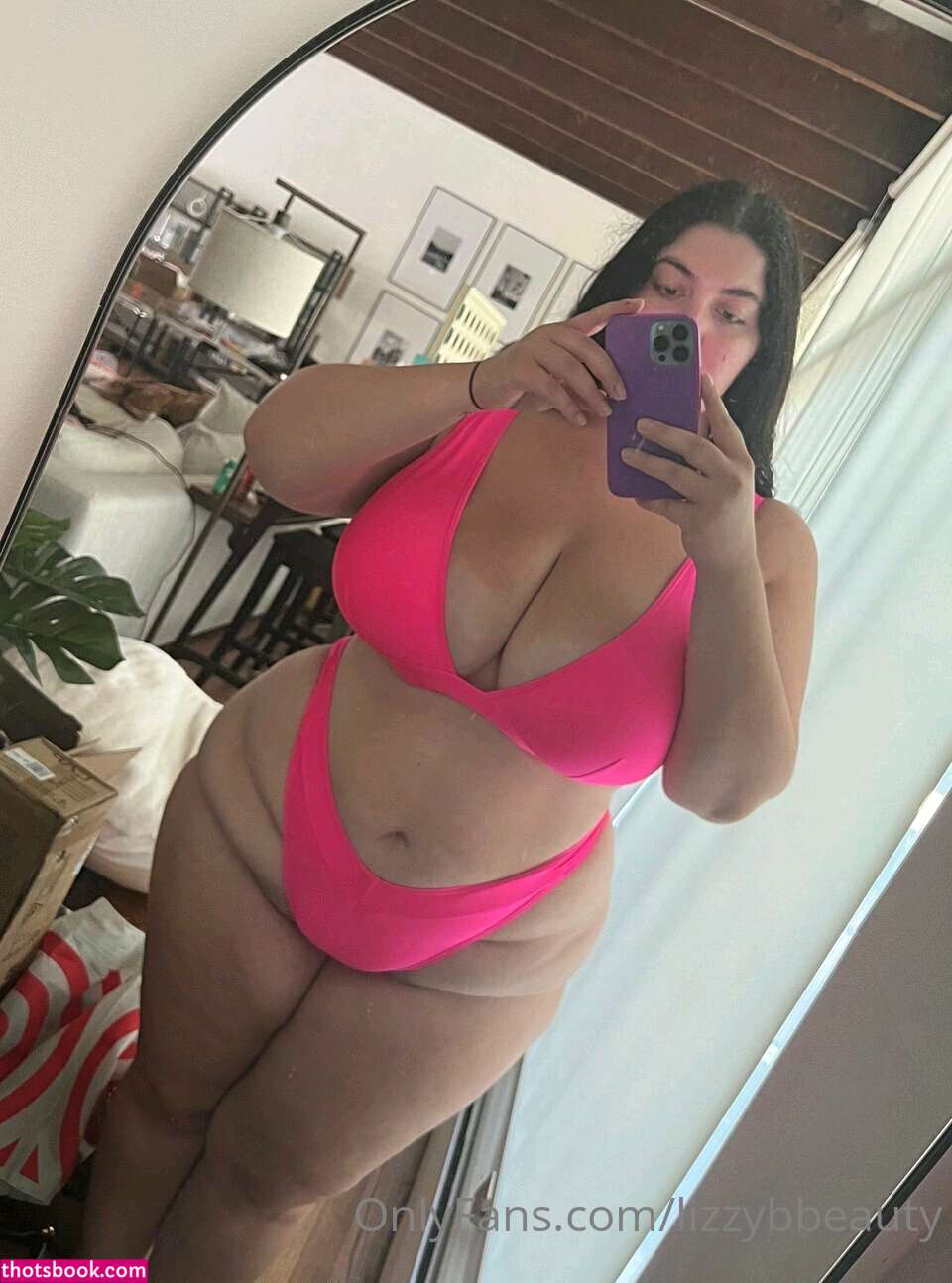 Lizzybbeauty Photo #10