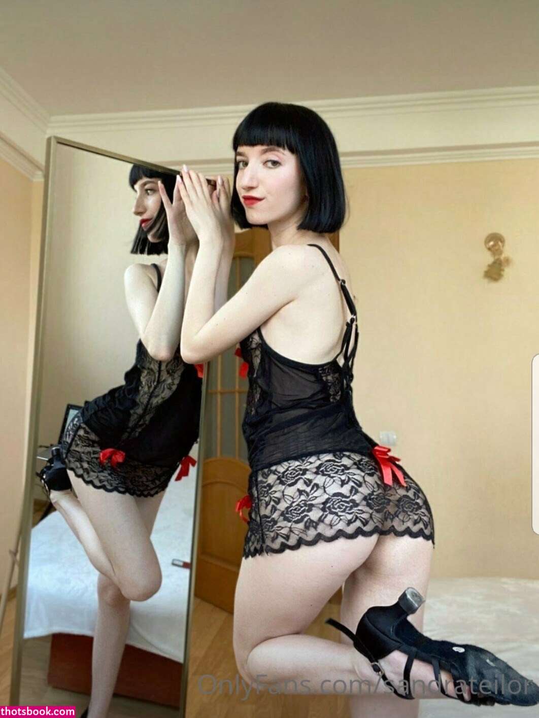 sandrateilorr Photo #3