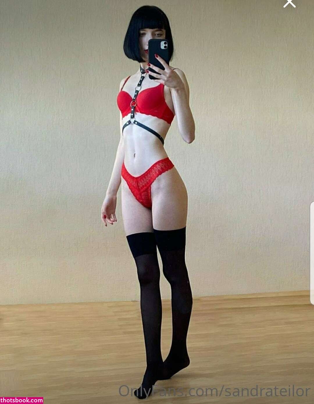 sandrateilorr Photo #4