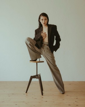 Hina Yoshihara Photo #2