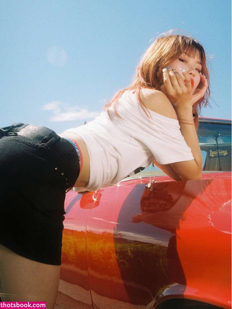 Hina Yoshihara Photo #9